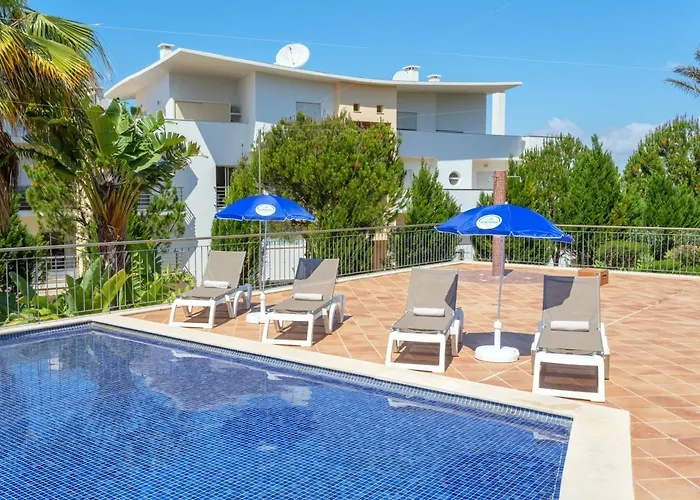 Bnb Homes Ocean View Apartment With Comfortable Terrace, 2 Swimming Pools & Tennis Court